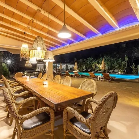 Casa Cama Villa *